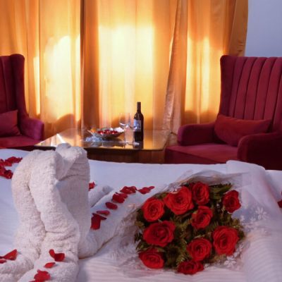 Executive Honeymoon Suite